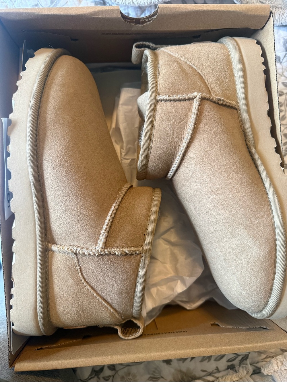 Women’s Ugg - Tan